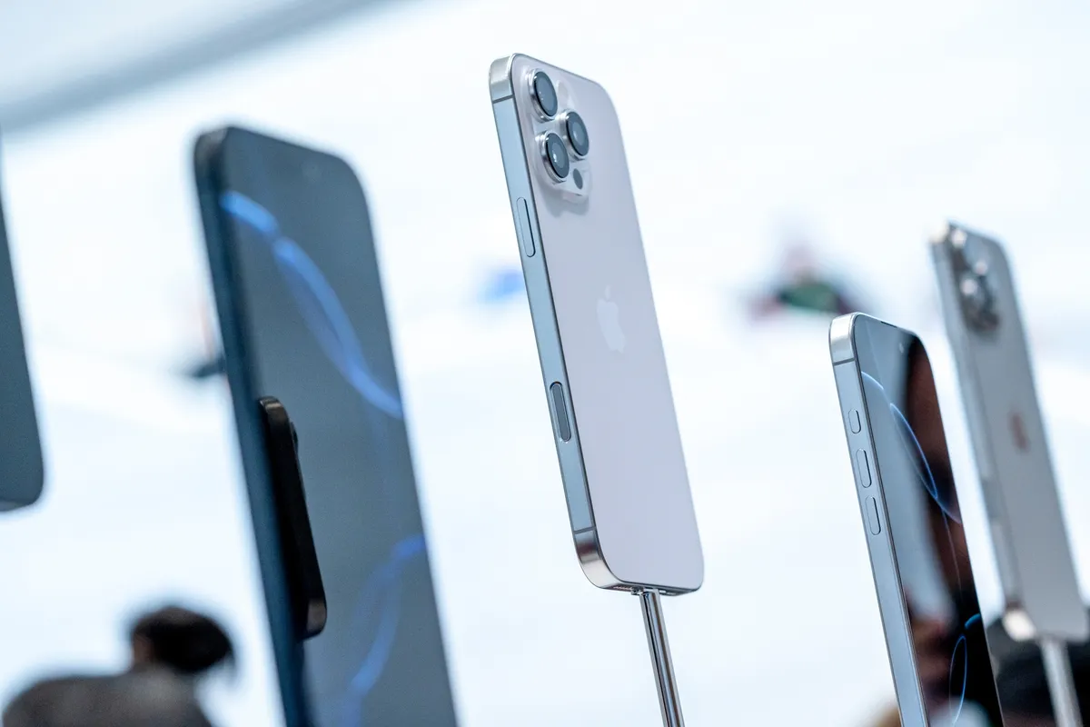 США планують нові мита на китайську електроніку: ціна iPhone 16 Pro може зрости на $300